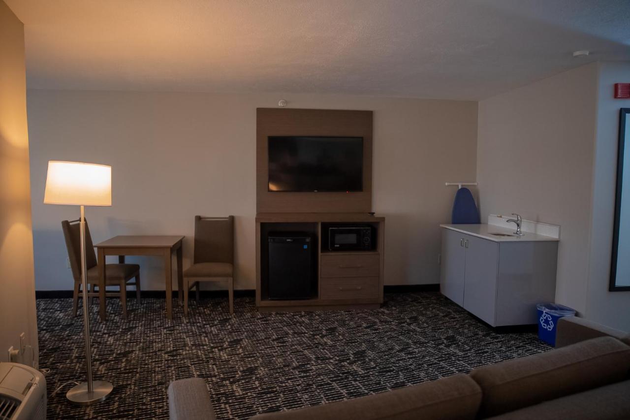 Clarion Pointe Indianapolis Airport Hotel Plainfield Kültér fotó
