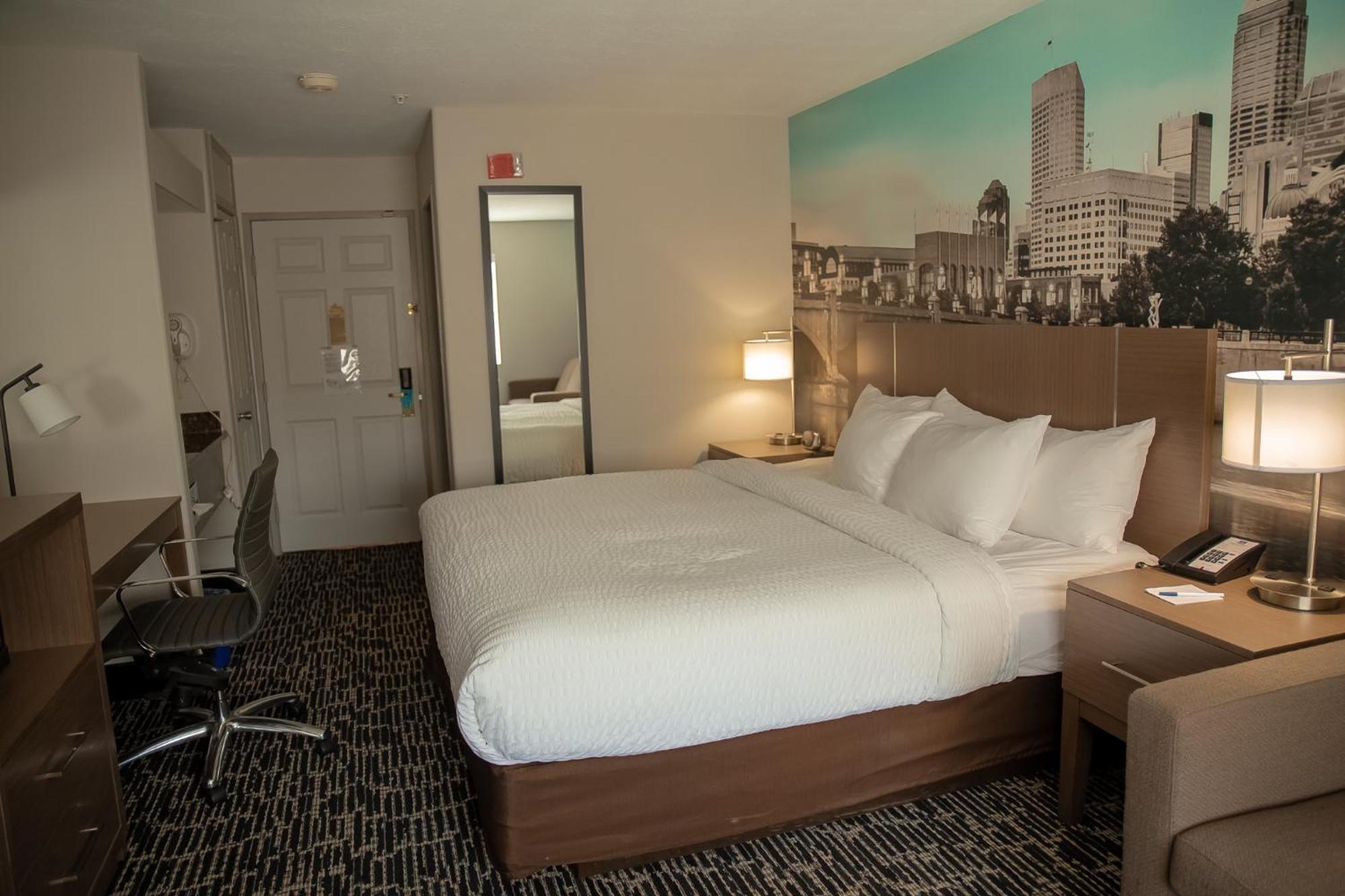 Clarion Pointe Indianapolis Airport Hotel Plainfield Szoba fotó
