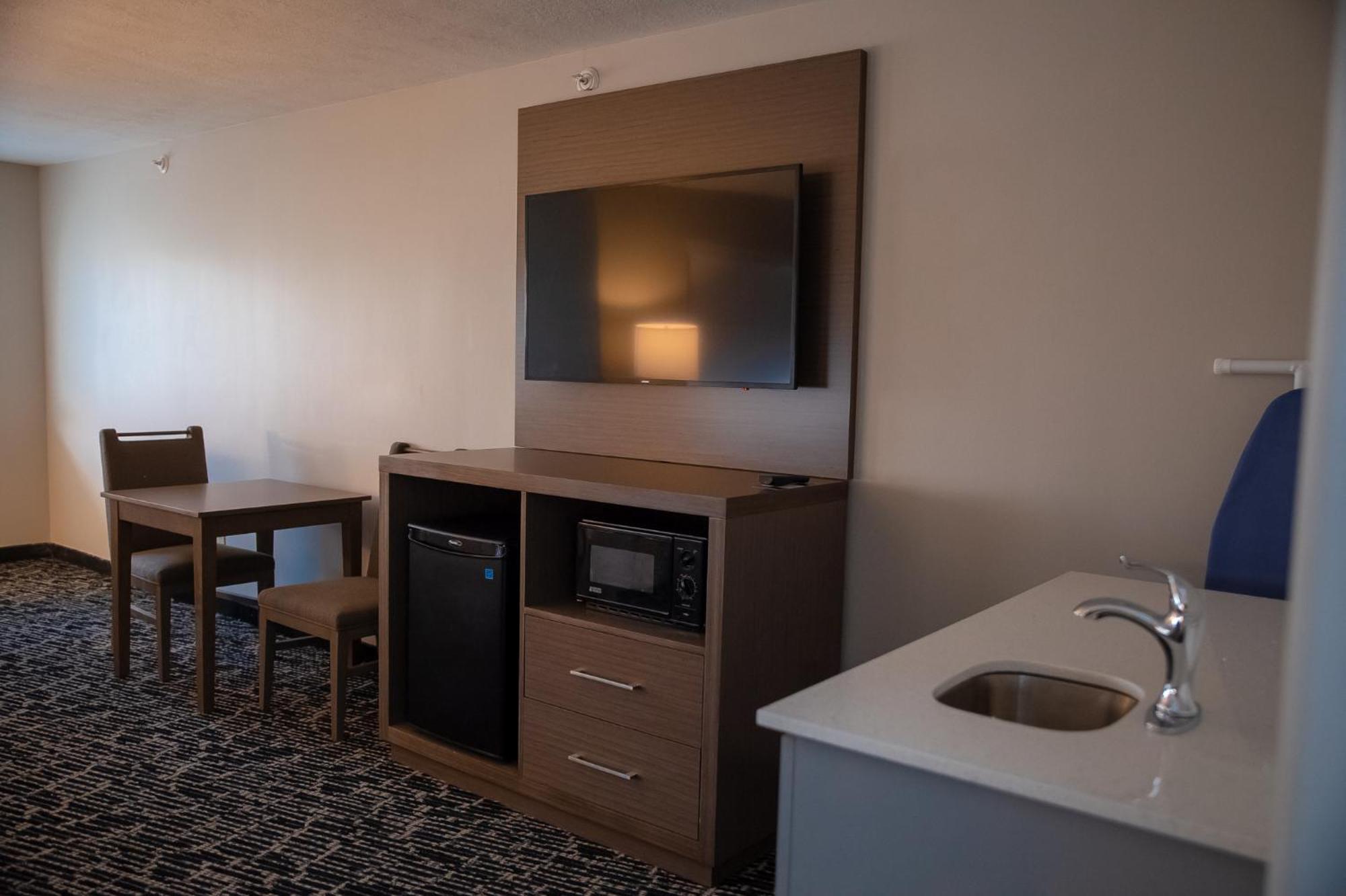 Clarion Pointe Indianapolis Airport Hotel Plainfield Szoba fotó